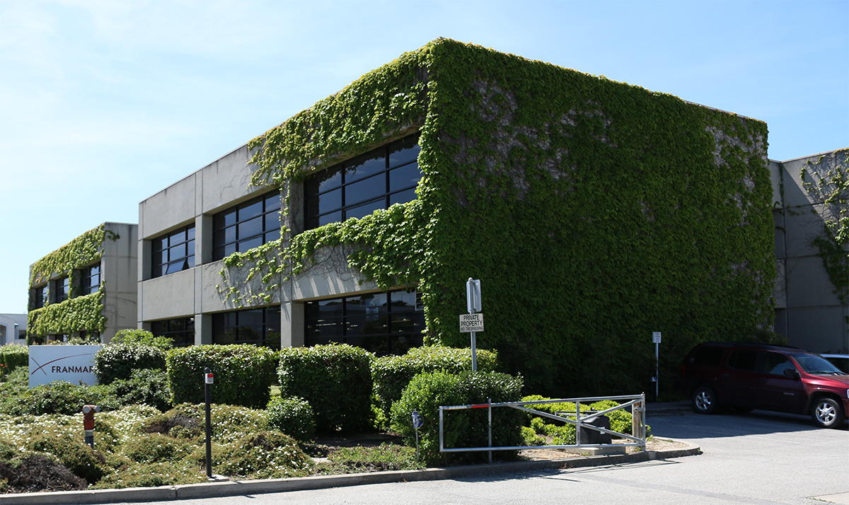 Wine Winch The ultimate wine uncorking machine